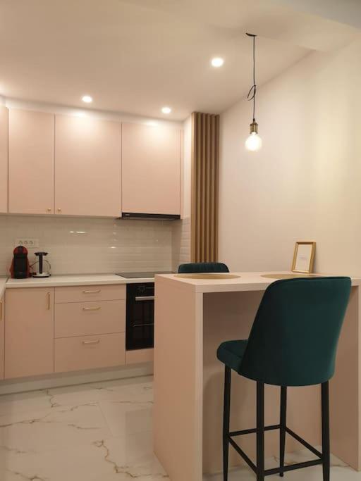 Mia Gi Luxury + Garage Apartment โมสตาร์ ภายนอก รูปภาพ